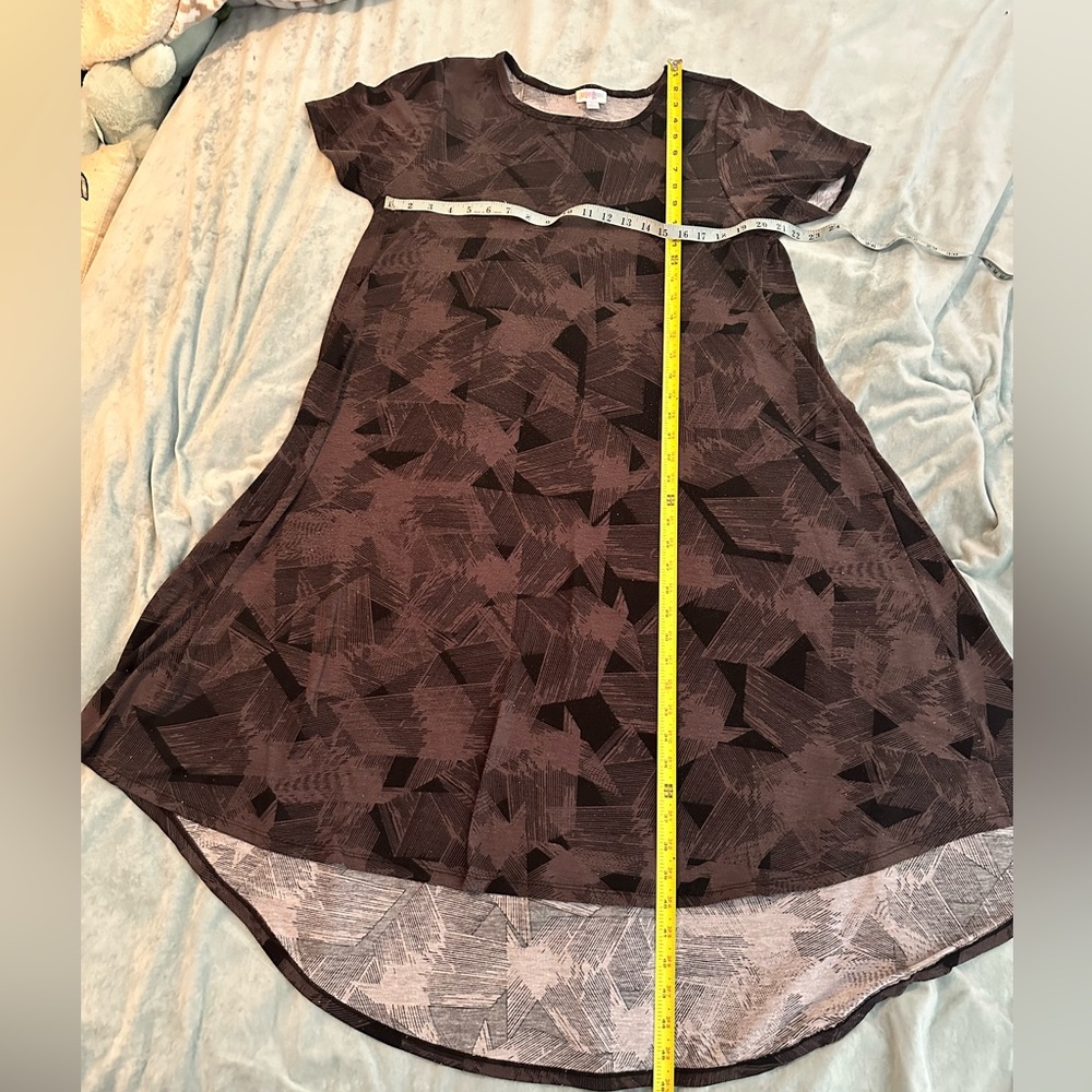 Lularoe Carly black/gray dress
